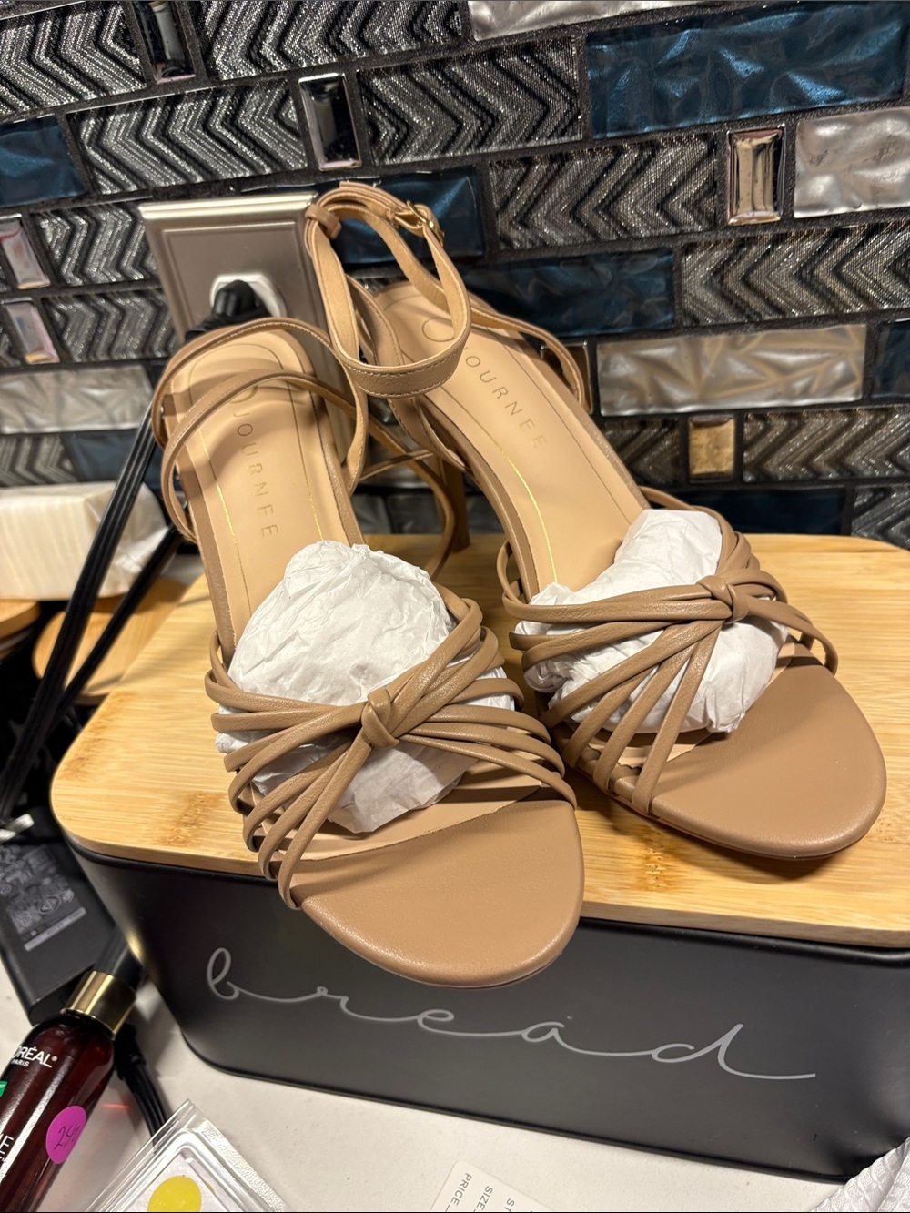 Journee Collection Women's Light Brown Strappy Block Heel Sandals